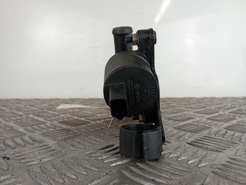 AUDI A7 4GA,4GF 14-18 COOLANT CONTROL VALVE 4H0 121 671B - Picture 4 of 4