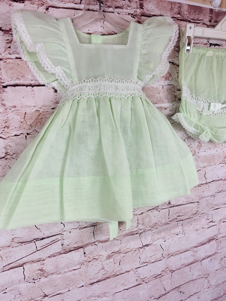 De Colección Nanette Transparente Verde Menta Delantal Bebé Vestido Florers Encaje Lazo Pascua 12 meses Foto 3 de 4