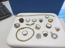Diamonds / Jewelery Lot 18k & 14k & 10k Gold for Parts or Repairs   Make Offer