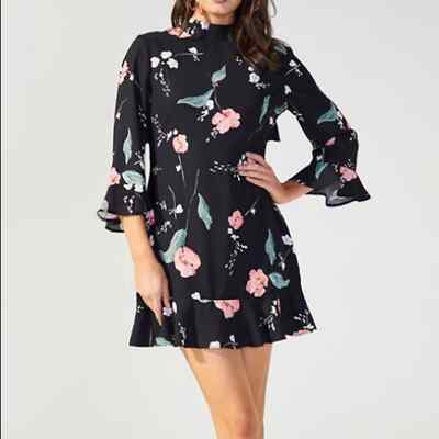 NWT MINKPINK Floriana Floral Cut Out Back Mini Dress Size Large