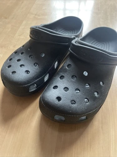 EUC Crocs Classic Clog Unisex Slip On M9/W11 Lightweight Water Friendly Sandals