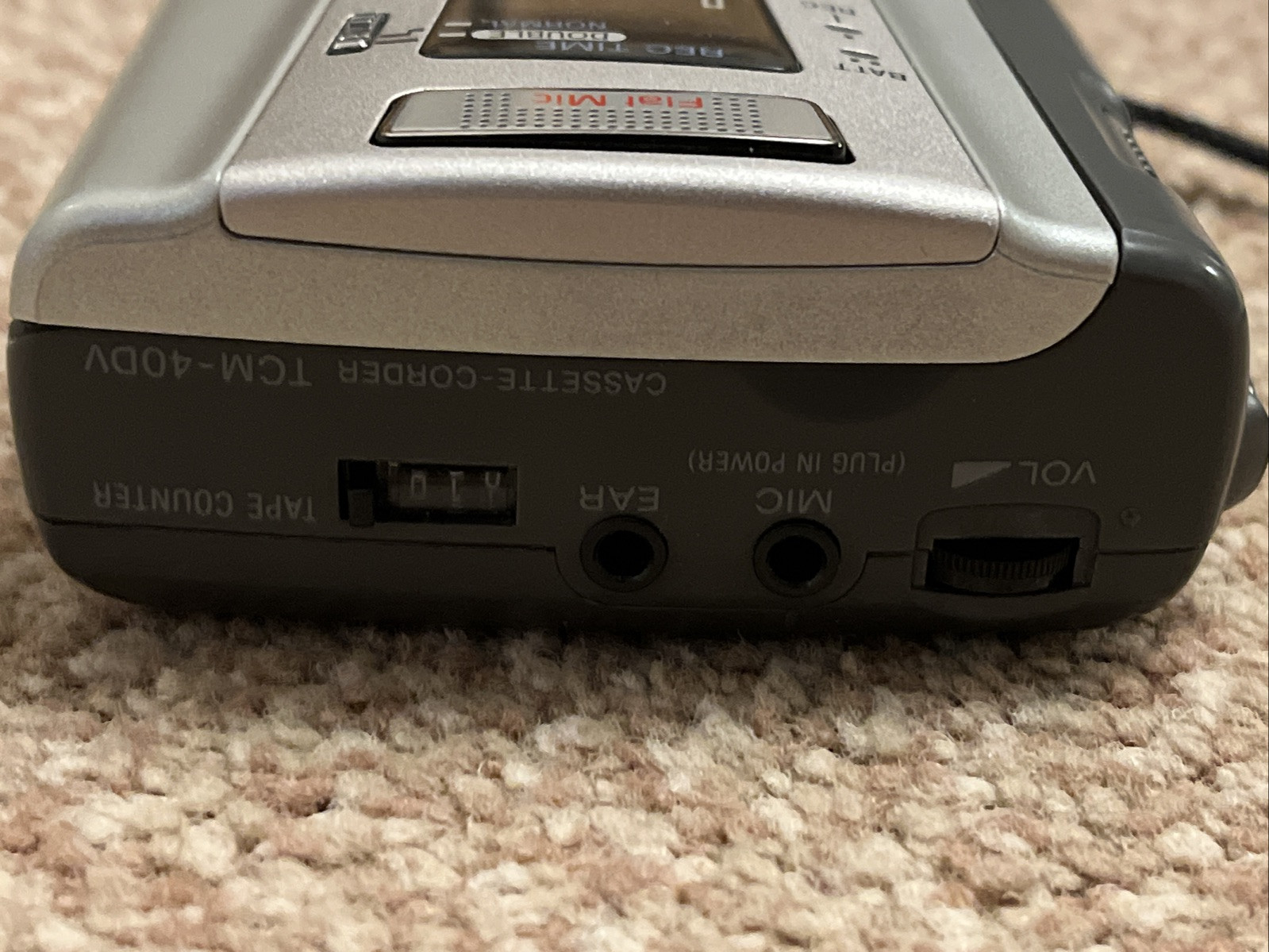 dynastie procédure nervure dictaphone cassette sony Sénateur Le banquet Gênant