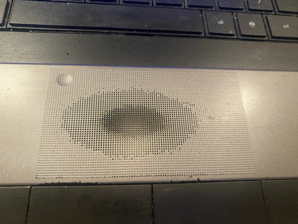 HP 2000 AMD 4GB Ram Laptop Intel Pentium CPU B950 —SEE SPECS Foto 3 de 4