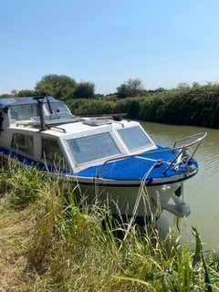 live aboard boat seamaster25 for sale
