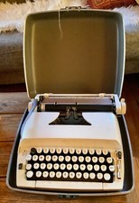 Vintage Sears Tower Citation Portable Manual Typewriter with Case thumbnail