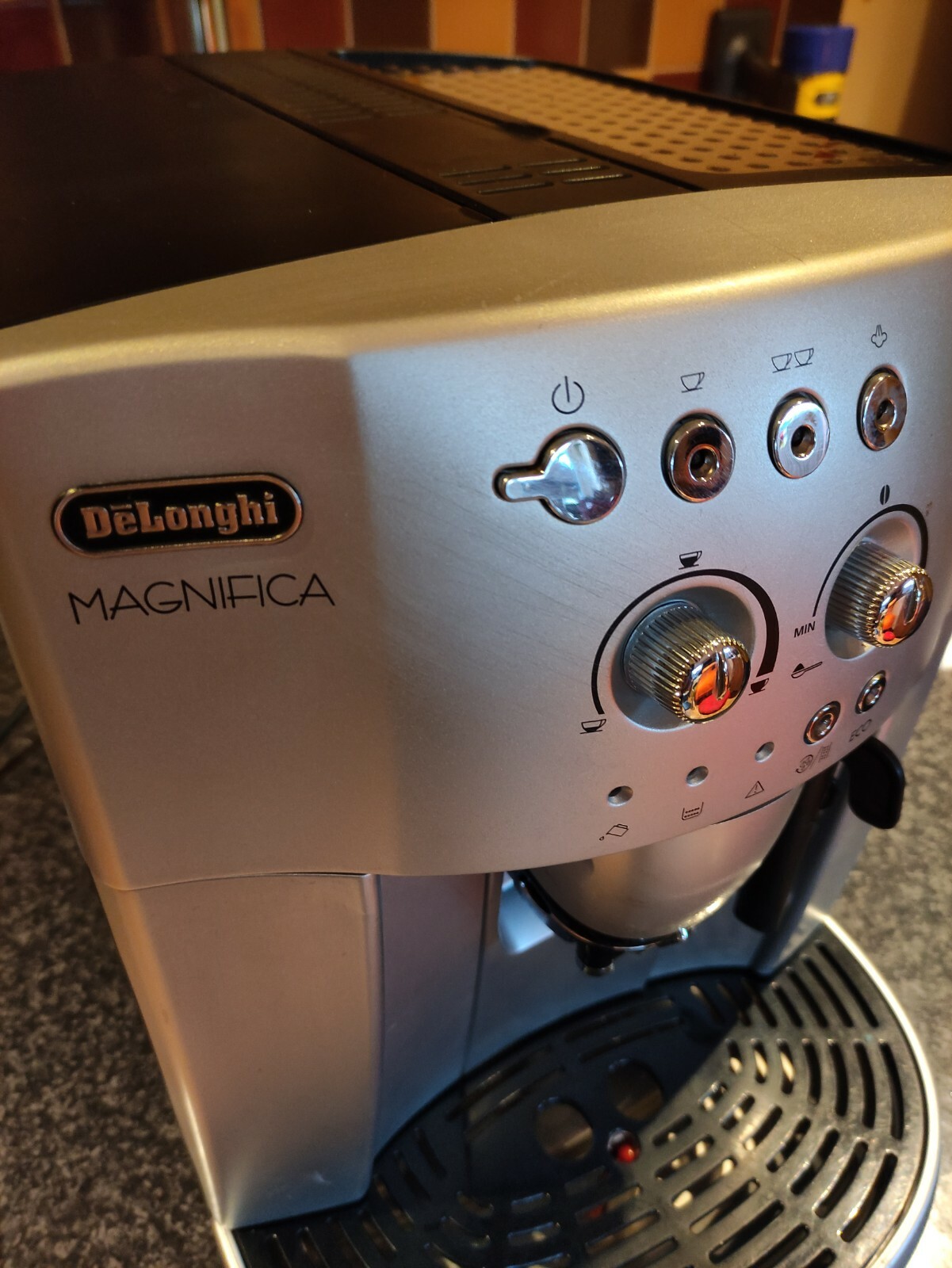 De'Longhi Magnifica ESAM 4200 BeantoCup Coffee Machine eBay