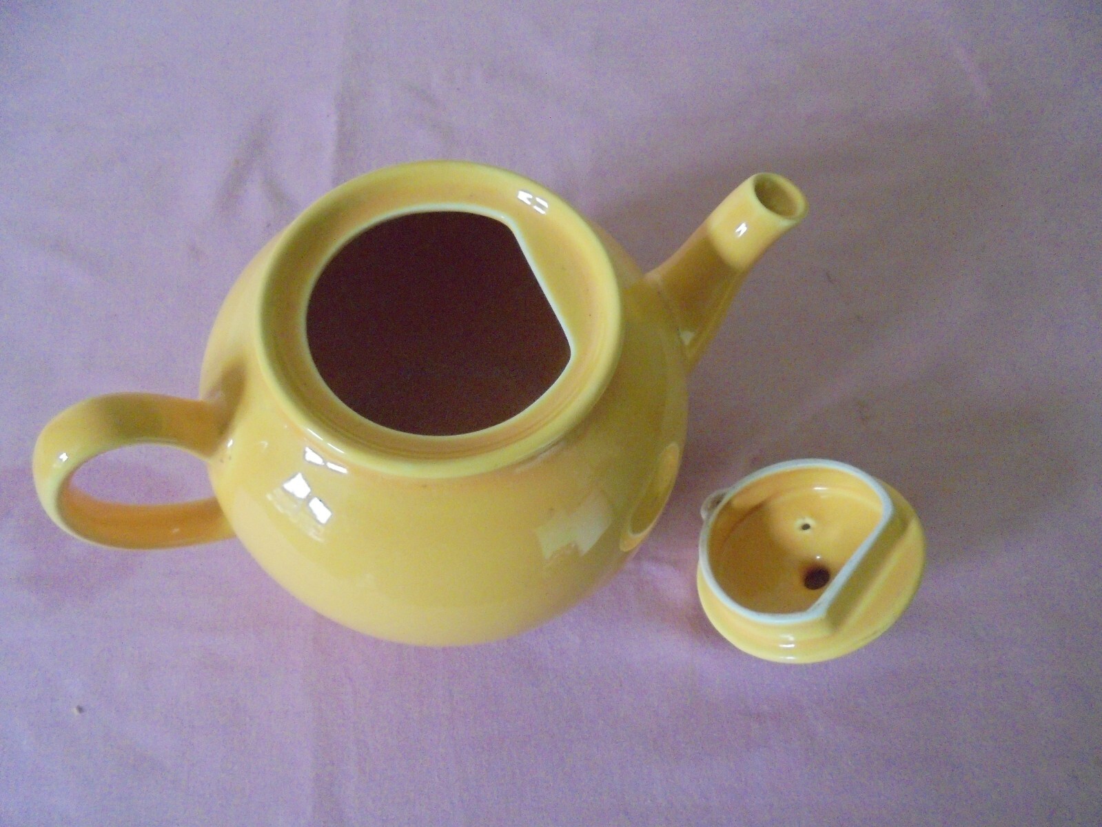 PRISTINE ENGLAND 2 PINT BRIGHT YELLOW CERAMIC TEAPOT eBay