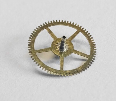 MONTRE LIP R136 ROUE DE COURONNE MONTRE LIP R136 ROUE DE COURONNE