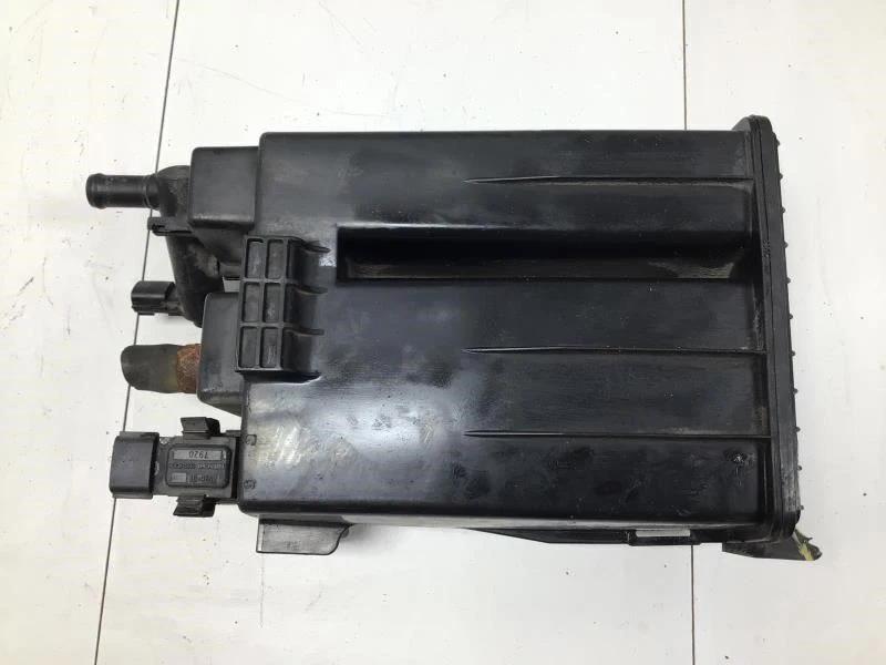 Bote de vapor de combustible Nissan Murano 2007 de fábrica Foto 4 de 4