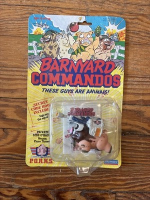 4076) VINTAGE 1989 PLAYMATES BARNYARD COMMANDOS  PRIVATE SIDE O BACON  NEW