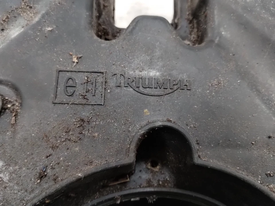 Triumph America T100 2005 caja de aire filtro de admisión de aire limpiador caja de carcasa Foto 4 de 4