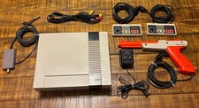 Nintendo NES gray console with 8 games - for parts or repair