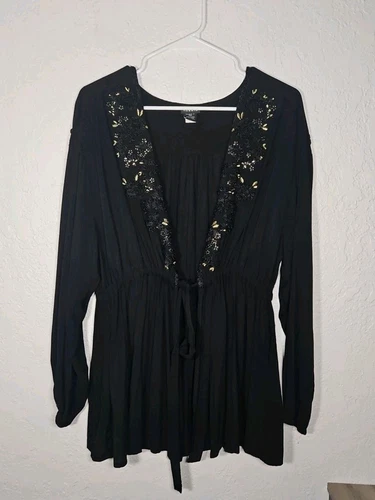 torrid long sleeve cinch waist with tie cardigan black embroidered size 1 - Picture 1 of 6
