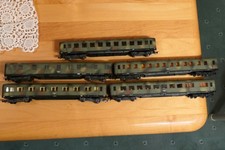 Liliput HO  5 tlg. Personenwagen Set  " Schürzenwagen  " der DR in Tarnfarbe