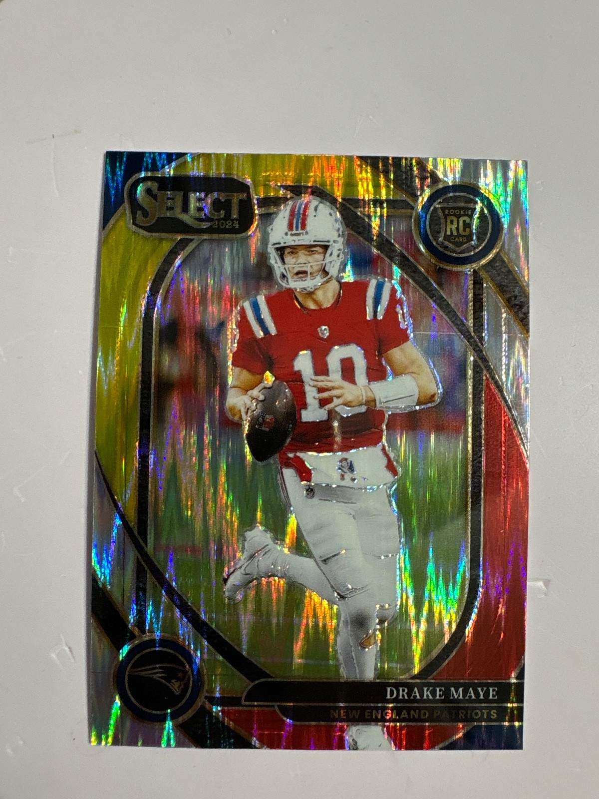 2024 Panini Select - Club Level Drake Maye #218 Red & Yellow Shock Prizm (RC)