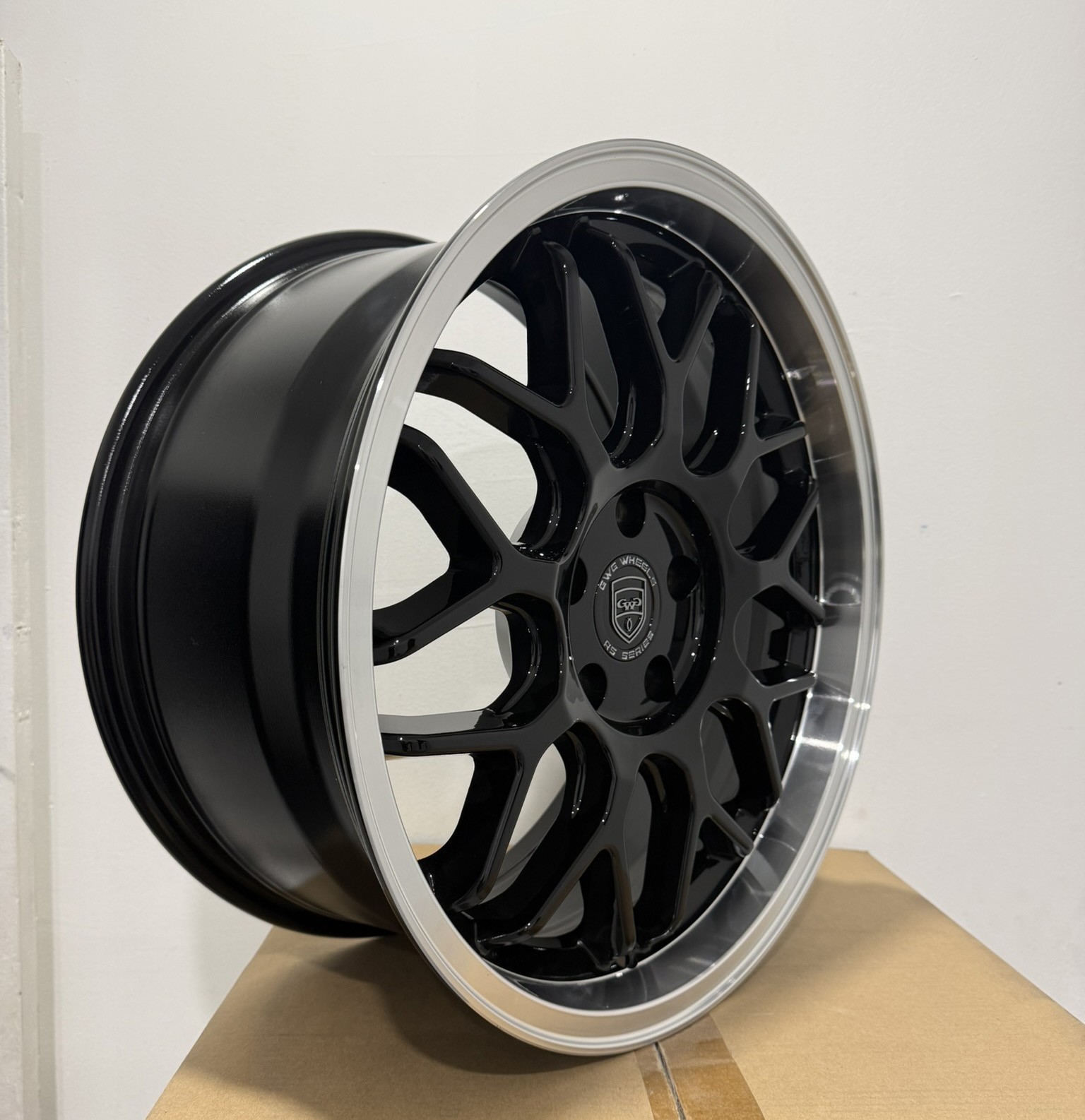 RS3 18 inch Black Rim fits AUDI R8 2008 - 2018