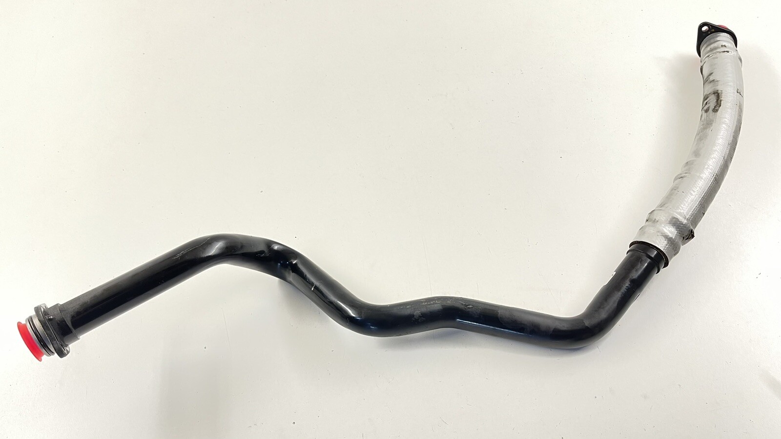 10-15 AUDI R8 5.2L V10 OIL TANK RESERVOIR INLET PIPE LINE HOSE TUBE OEM