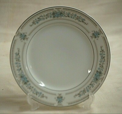 Elington Fine China of Japan 6-3/8'' Bread & Butter Dish Blue Flowers Gray Leaves