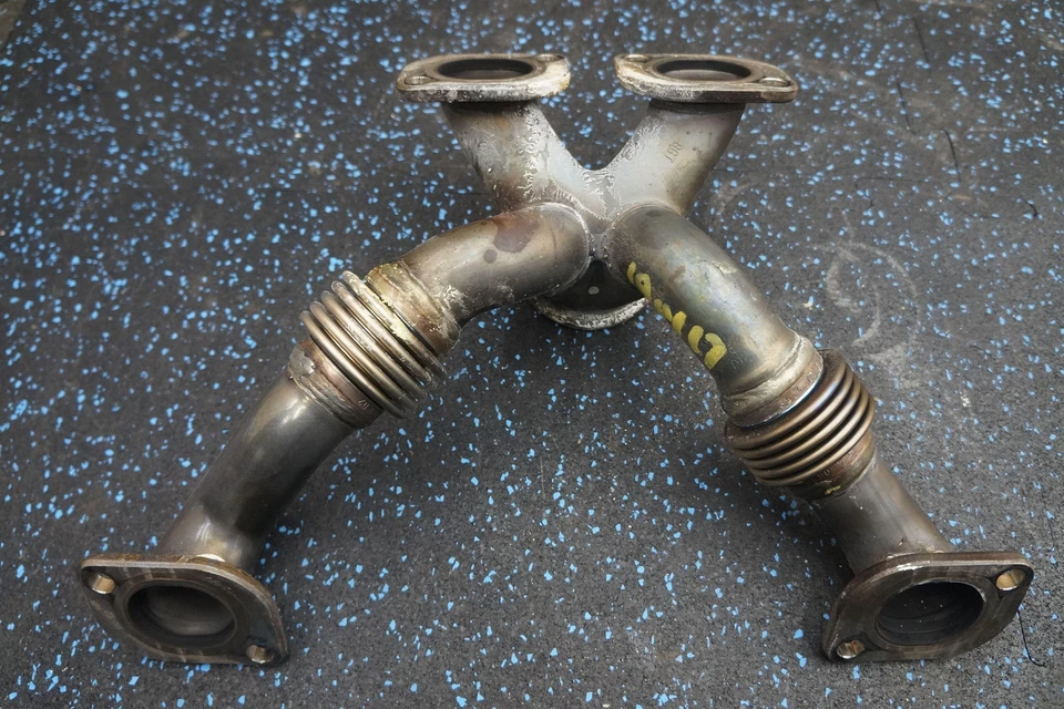 Coletor de escape cabeçalho cilindro 1 4 6 7 11627843780 BMW M5 M6 F10 F12 2012-17 - Imagem 4 de 4