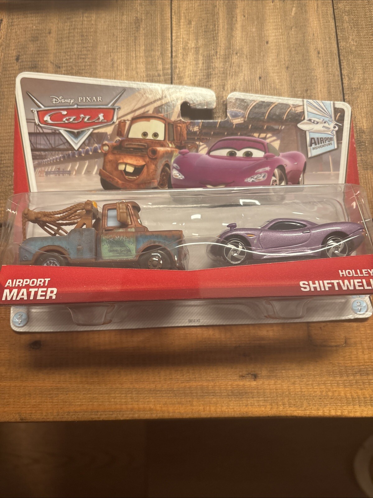 DISNEY PIXAR CARS AIRPORT MATER HOLLEY SHIFTWELL AIRPORT 2 PACK 2012