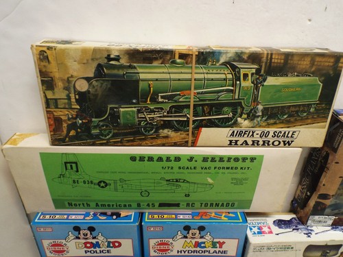 18X PLASTIC KITS FROM PLANES TO TRAINS TO FIGURES FOR THE KIT BUILDER OR TRADER - Picture 2 of 11