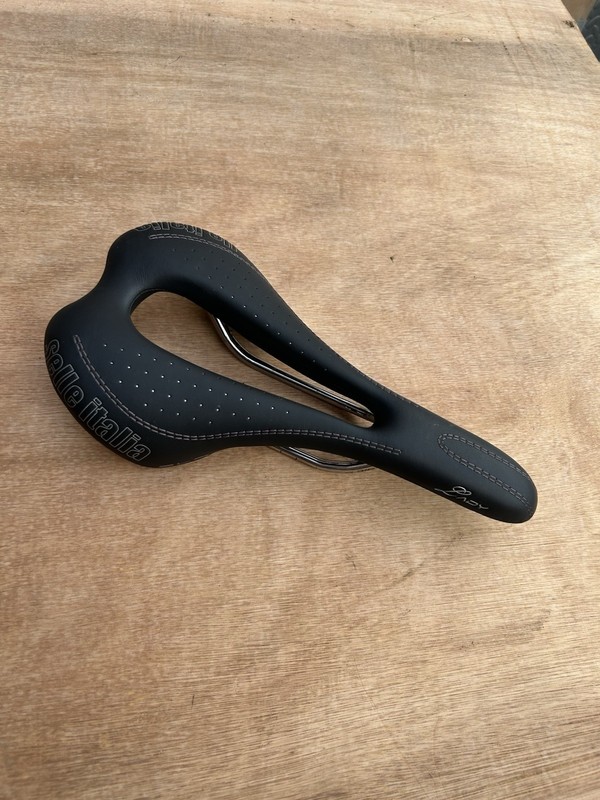 Selle Italia SLR Ti Carbon Lady Flow Women's Saddle Used Once- 190g  RRP£130