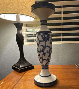 Lauren Ralph Lauren Mandarin Blue Glossy Ceramic Blue/White Floral Candlestick