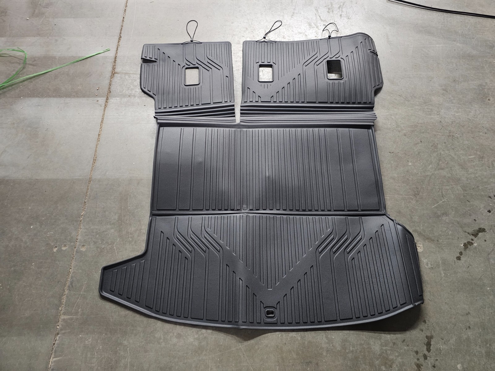 Floor Mats & Cargo Liner with Backrest Mat for 2025 2026 Chevy Equinox(Only Gas)