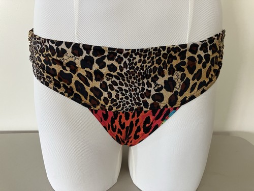 VICTORIA'S SECRET "VERY SEXY" BIKINI SWIM BOTTOM ANIMAL PRINT XS-EUC