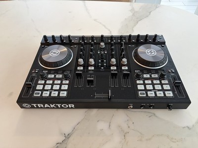 Native Instruments TRAKTOR KONTROL S4 MK2 DJ Controller Inc. Cover