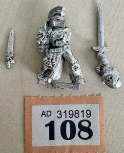 Warhammer 40k Marneus Calgar 1994 2nd edition OOP Metal Painted Ultramarine GW
