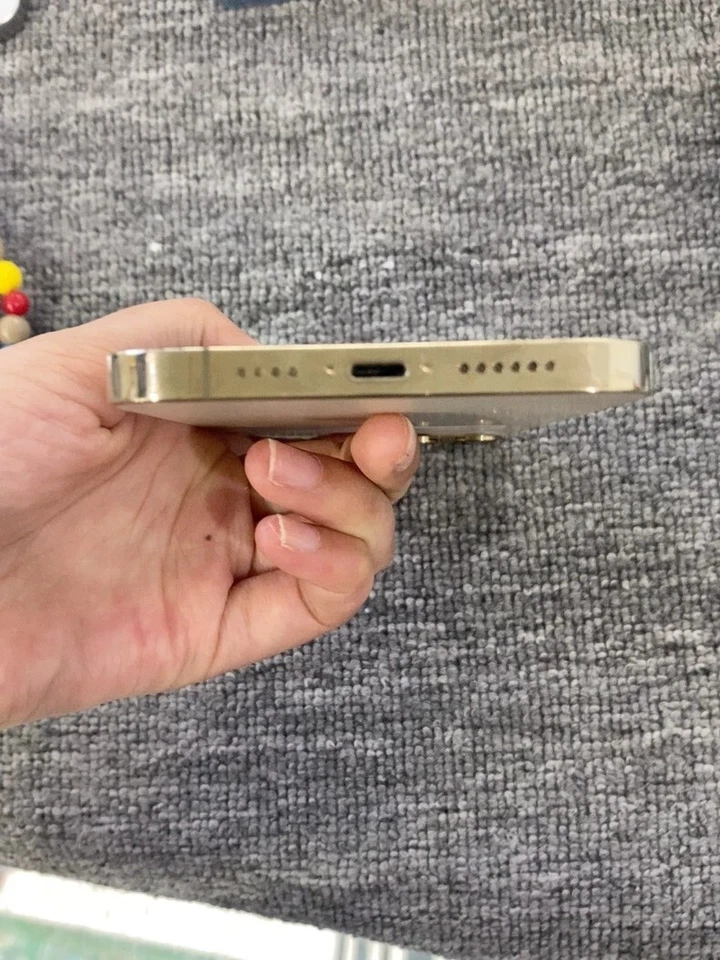 Apple iPhone 12 Pro Max 128GB 256GB  - Fully Unlocked - VERY GOOD Condition - Image 3 of 4