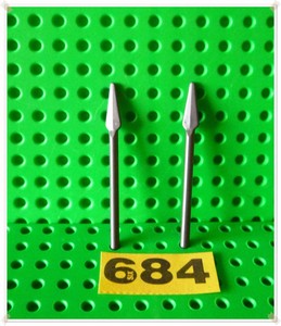 LEGO Lot of 2 Pearl Gray Minifig Pikes Spear Weapons