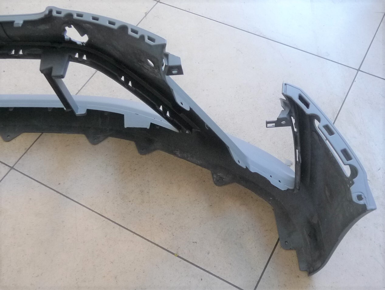 2020-2022 Bentley Continental GT GTC front Bumper Cover 3SD807437 OEM H11