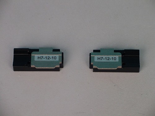 ILSINTECH H7-12-10 Farbband 12 Faserhalter für KR12, KR12A. KR12A P200 Spleißgeräte - Bild 1 von 3