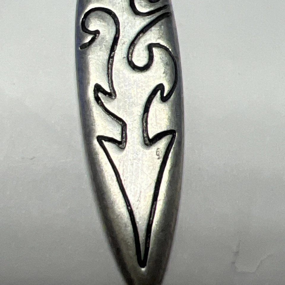 Tabla de Surf Cuchillo Daga Maorí Peltre Tribal Colgante 18"" Gris Puka Collar Cierre Foto 4 de 4