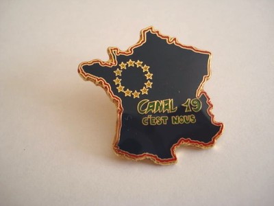 SELTENE VINTAGE PINS FRANKREICH EUROPA KANAL 19 C'EST NOUS wxc 32*2