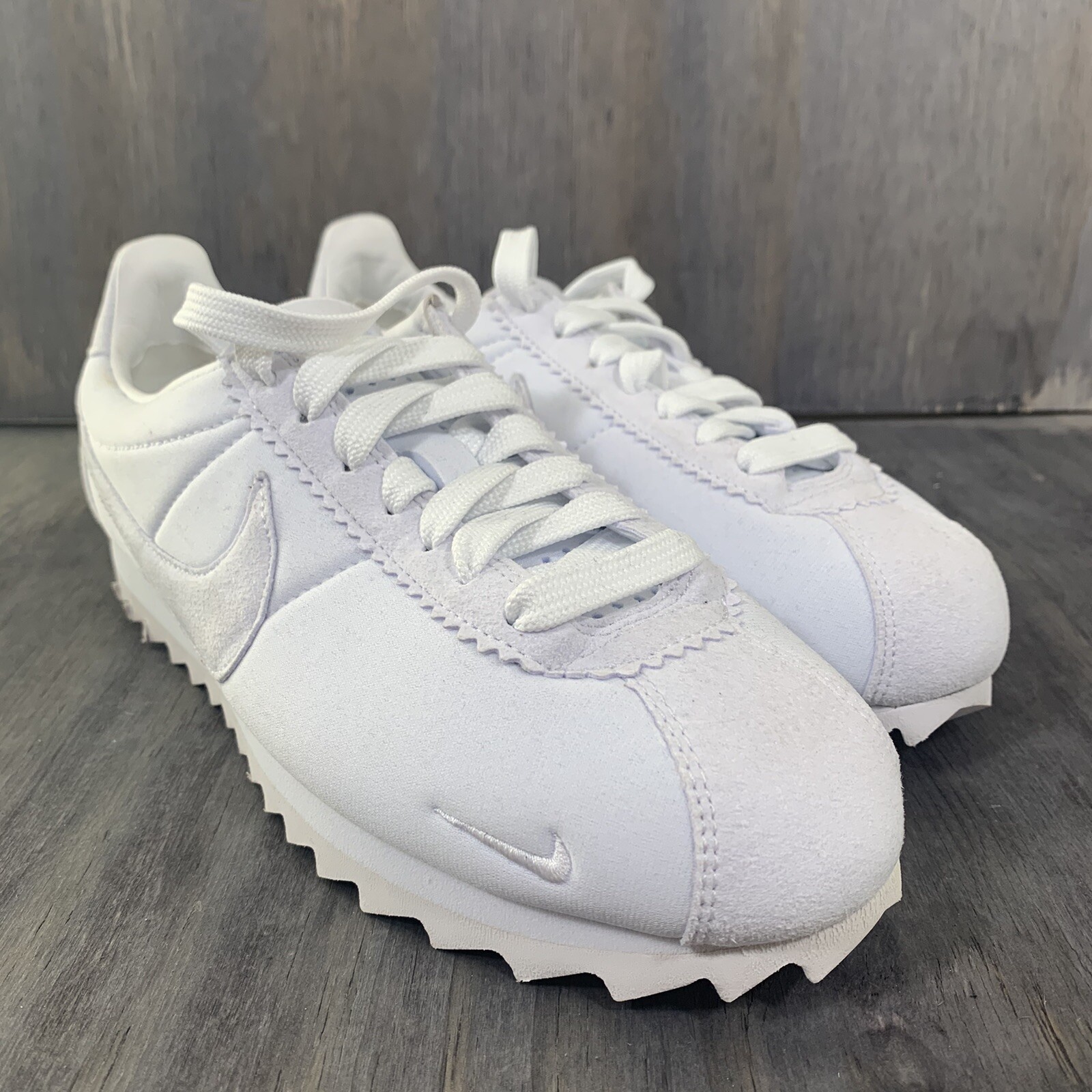 nike cortez shark tooth