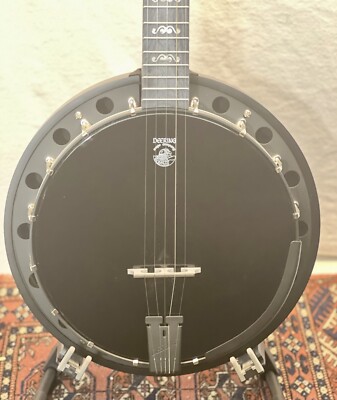 Left-handed Deering Goodtime Blackgrass Special 5-string banjo with free case