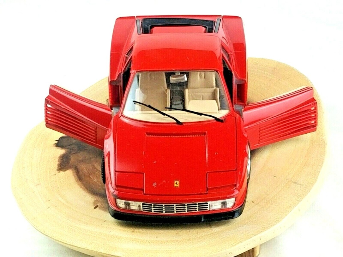 BbURAGO 1984 Ferrari Testarossa Red 1:18 SCALE Made In Italy BbURAGO 1984 Ferrari Testarossa Red 1:18 SCALE Made In Italy
