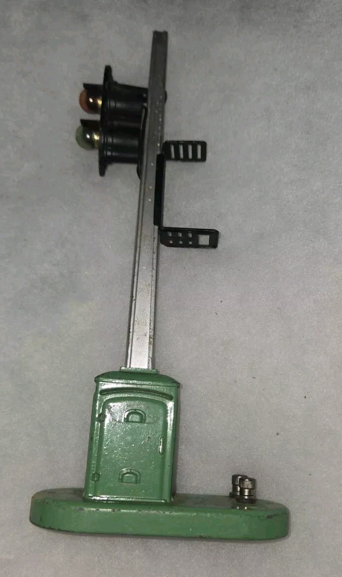 Lionel Train Automatic Block Signal 153 Postwar O Gauge USA Made