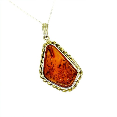9 kt 9 kt Gold natürlicher Bernstein Anhänger 18" Kette