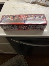 2025 Topps Baseball Complete Factory Set Exclusives Checklist Guide in-content 6