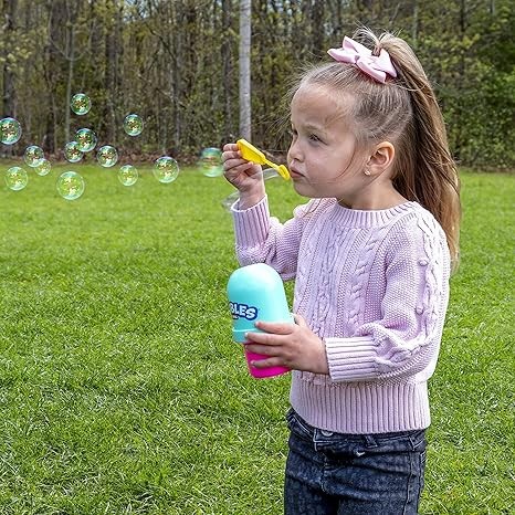 Kid's No-Spill Bubble Tumbler W/ Solution & Wand - Bild 5 von 5