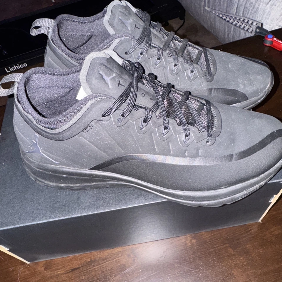 Air Jordan Jordan Trainer Prime 'Triple Negro' 881463-002 Talla 9 Usado en Excelente Condición con Caja Foto 2 de 4