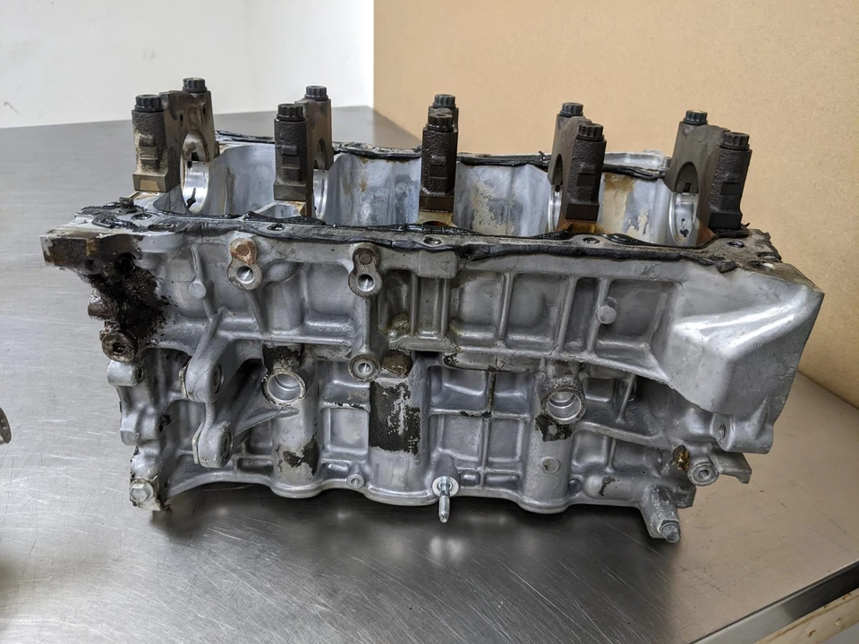 Bloco de cilindros do motor para 09-10 Pontiac Vibe 2.4 1142028021 2AZ-FE - Imagem 2 de 4