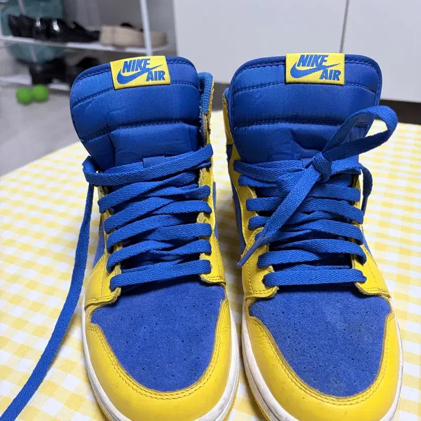 Nike Air Jordan 1 Rainy Blue & Yellow Sneakers thumbnail 2