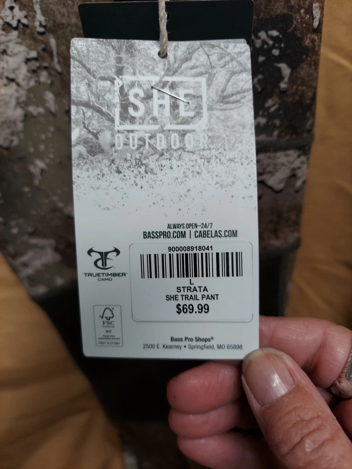 Women's L Camo Water Resistant SHE Outdoor Strata Hunting Pants - Image 3 of 4