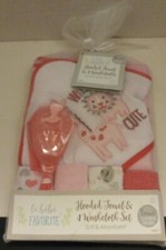 Le Be Be Favorite Hooded Towel  4 Washcloths Pink Lion  Giraffe NWT