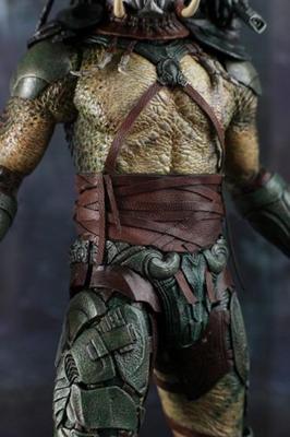 Movie Masterpiece Predators 1/6 scale figure Tracker Predator